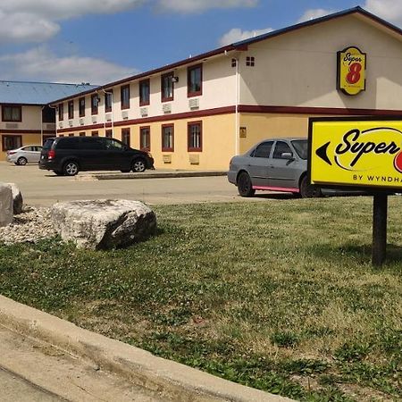 Super 8 By Wyndham Champaign Motel Dış mekan fotoğraf