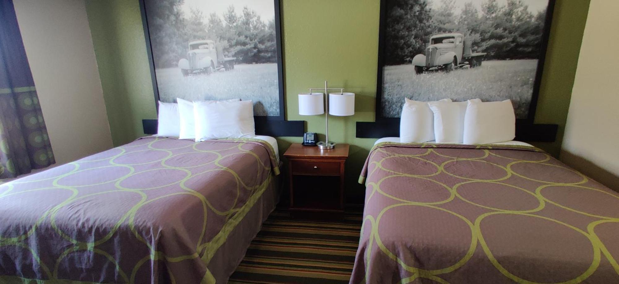 Super 8 By Wyndham Champaign Motel Oda fotoğraf